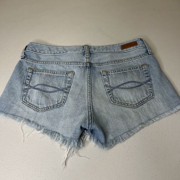 Abercrombie & Fitch Denim Shorts Womens 25 Light Wash Button Fly 3” Frayed 30” W - Picture 9 of 9